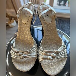 GUESS BY MARCIANO 9 sexy, strapped around ankle gold heels 🔥🙆🏼‍♀️